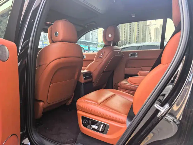 Li Auto L9 — Фото автомобиля 9