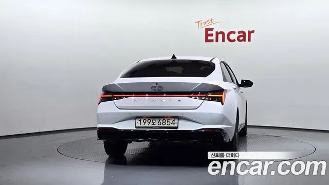 Hyundai Avante — Фото автомобиля 4