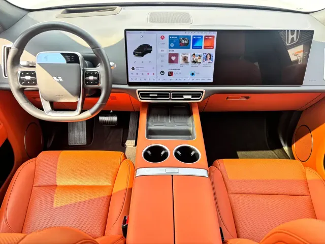 Li Auto L7 — Фото автомобиля 12