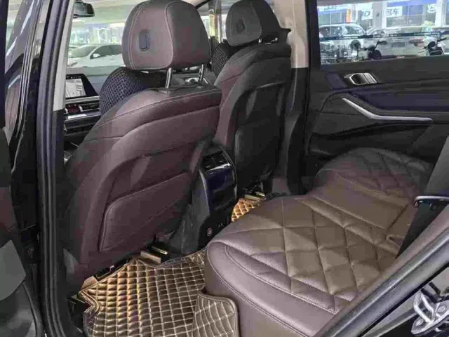 BMW X5 — Фото автомобиля 3