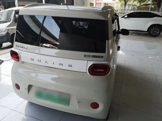 Wuling Hongguang Mini EV — Фото автомобиля 6