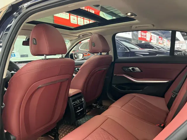 BMW 3 Series — Фото автомобиля 11