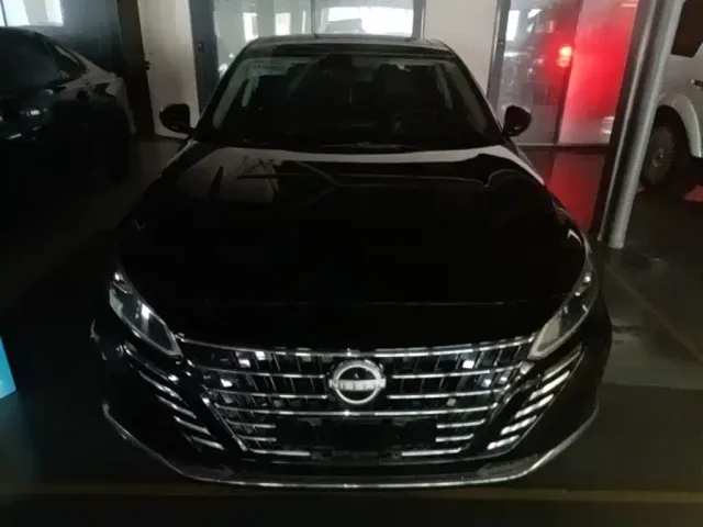 Nissan Teana — Фото автомобиля 2