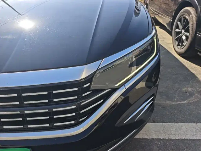 Volkswagen Passat — Фото автомобиля 23