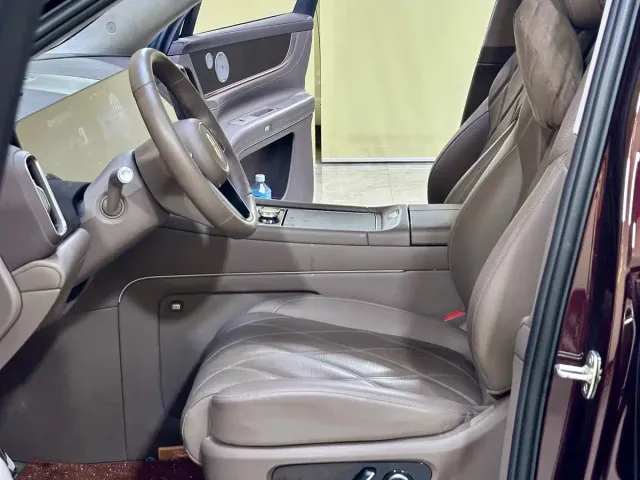 AITO Wenjie AITO M9 2025 Range Extender Max 52kWh 5-Seater — Фото автомобиля 4