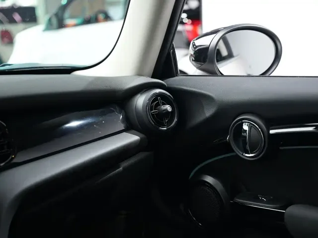 MINI Hatch — Фото автомобиля 17