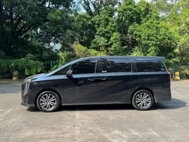 GAC Trumpchi E8 — Фото автомобиля 12