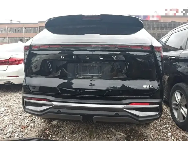 Geely Boyue L — Фото автомобиля 5