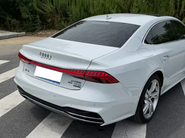 Audi A7L — Фото автомобиля 20