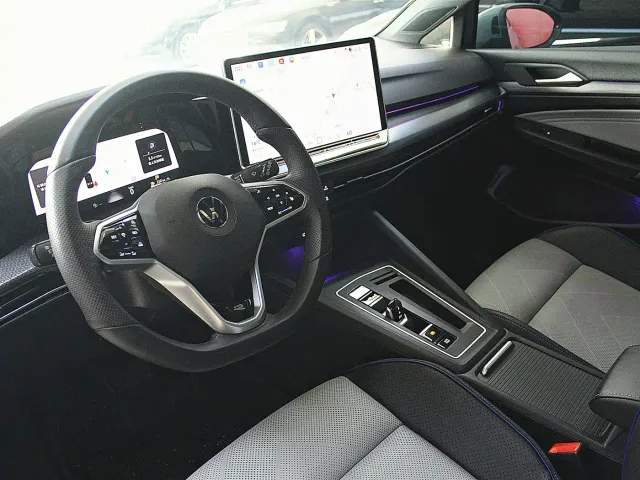 Volkswagen Golf — Фото автомобиля 5
