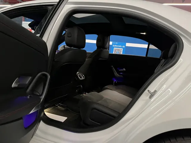 Mercedes-Benz A-Class — Фото автомобиля 12