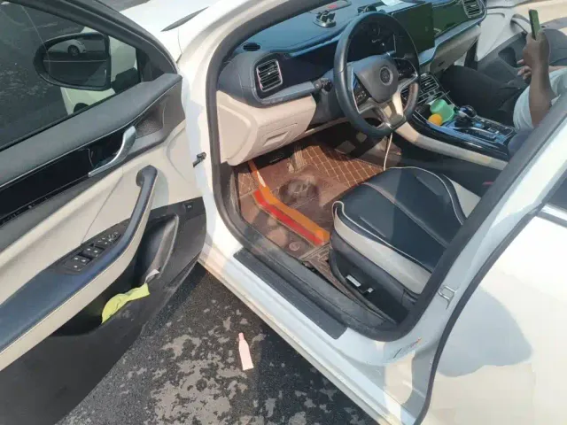 BYD Qin PLUS — Фото автомобиля 12
