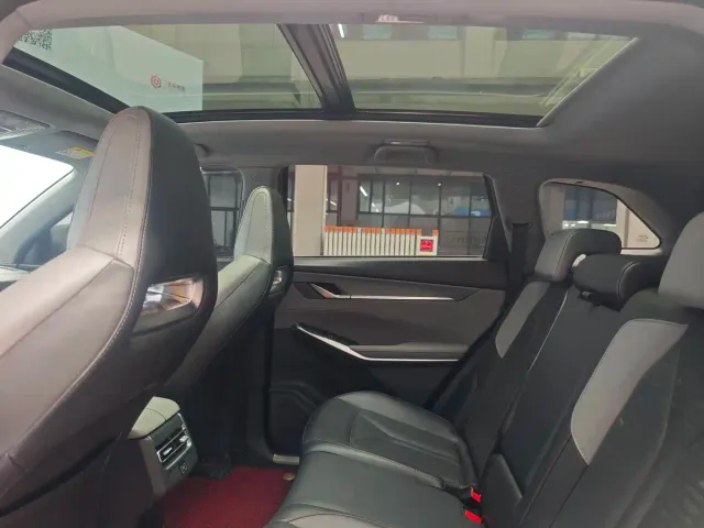 Changan CS75 Plus — Фото автомобиля 18