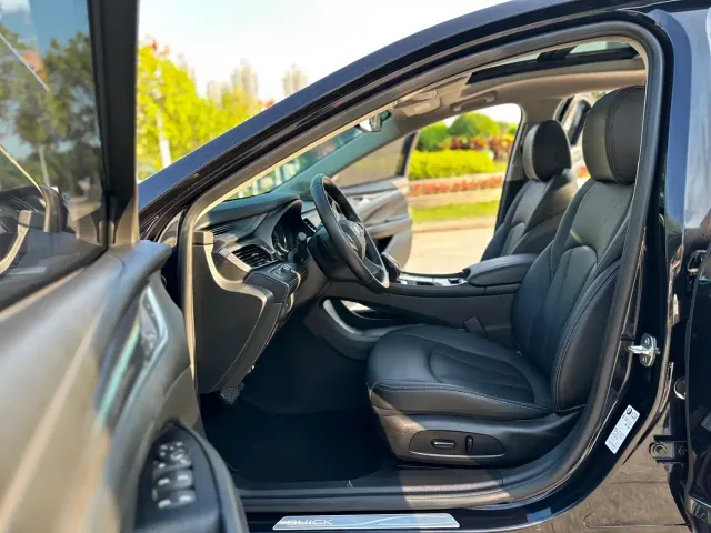 Buick LaCrosse — Фото автомобиля 4
