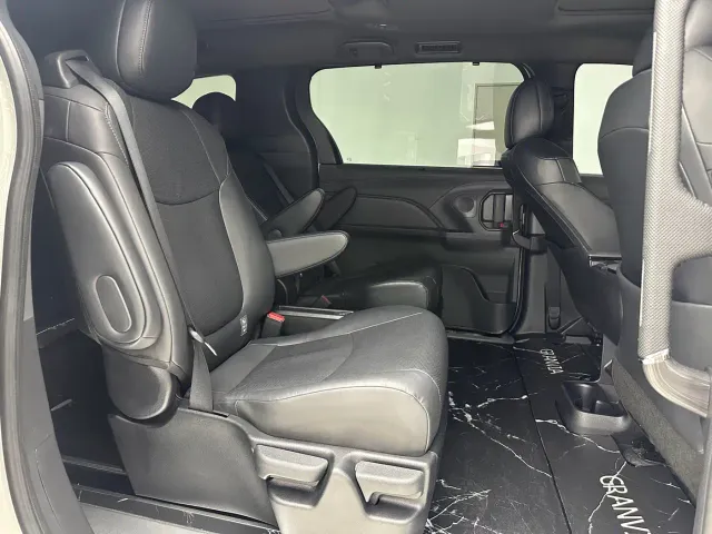 Toyota Granvia — Фото автомобиля 20