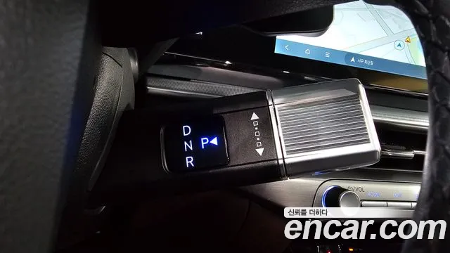Hyundai Grandeur GN7 — Фото автомобиля 12