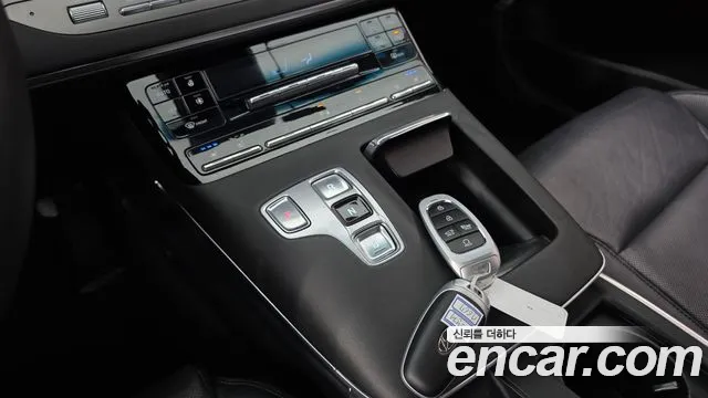 Hyundai Grandeur Grandeur (New) — Фото автомобиля 9