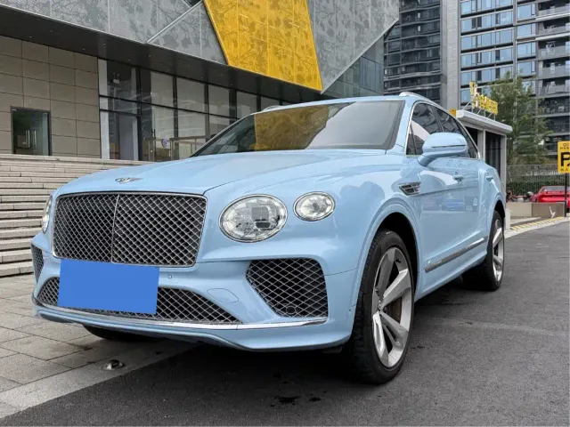 Фотография автомобиля — Bentley Bentayga