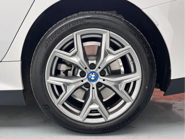 BMW i3 — Фото автомобиля 13