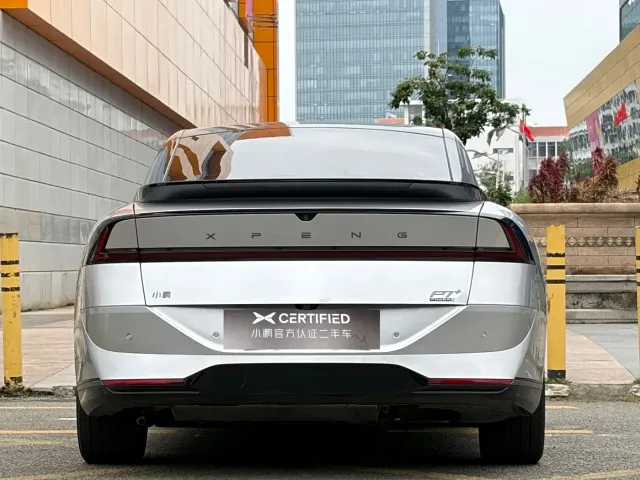 Xpeng P7+ — Фото автомобиля 9