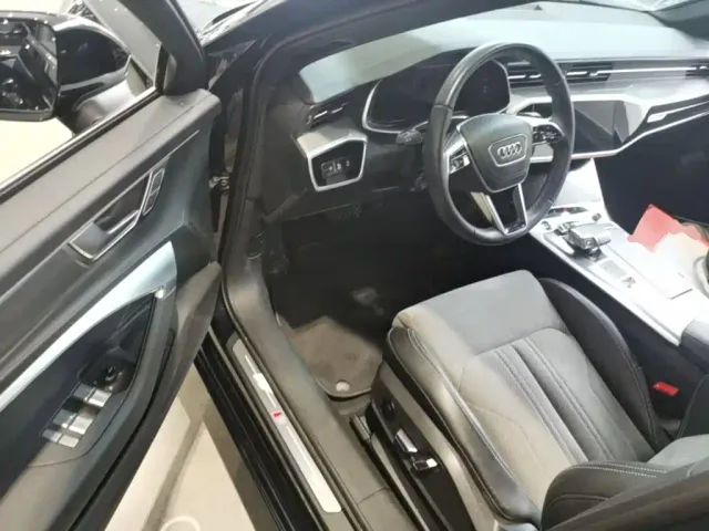 Audi A6L — Фото автомобиля 20