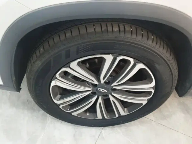 Chery Tiggo 8 — Фото автомобиля 22