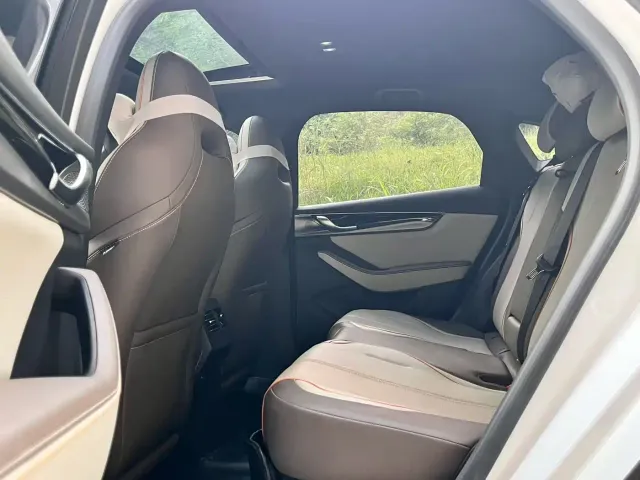 BYD Qin PLUS — Фото автомобиля 7