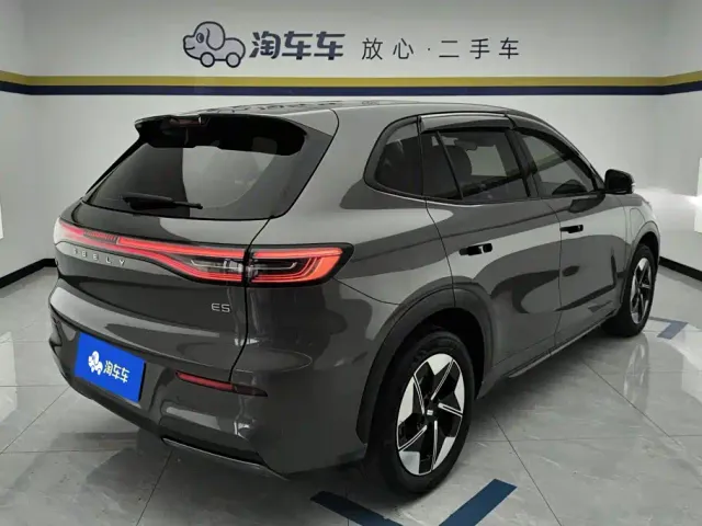 Geely Galaxy E5 — Фото автомобиля 3