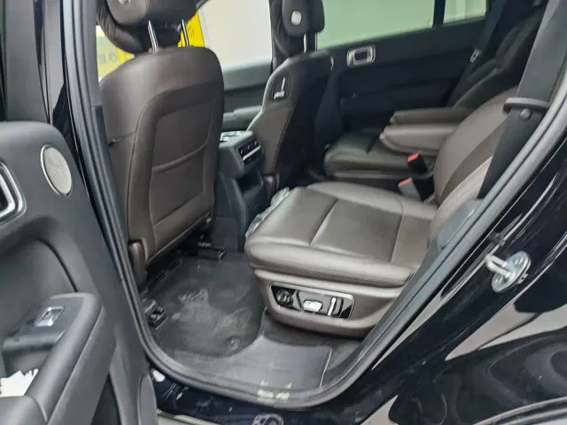 Li Auto L8 — Фото автомобиля 9