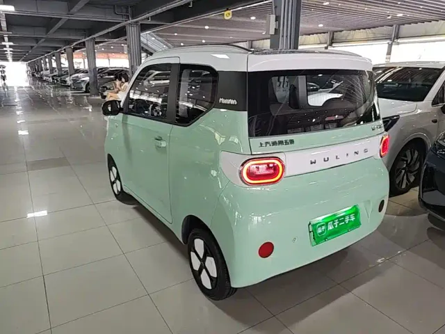 Wuling Hongguang Mini EV — Фото автомобиля 4
