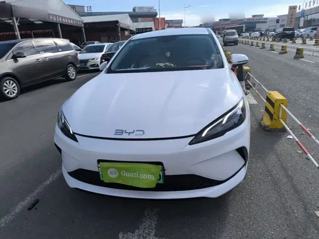 BYD Seal 05 DM-i — Фото автомобиля 2