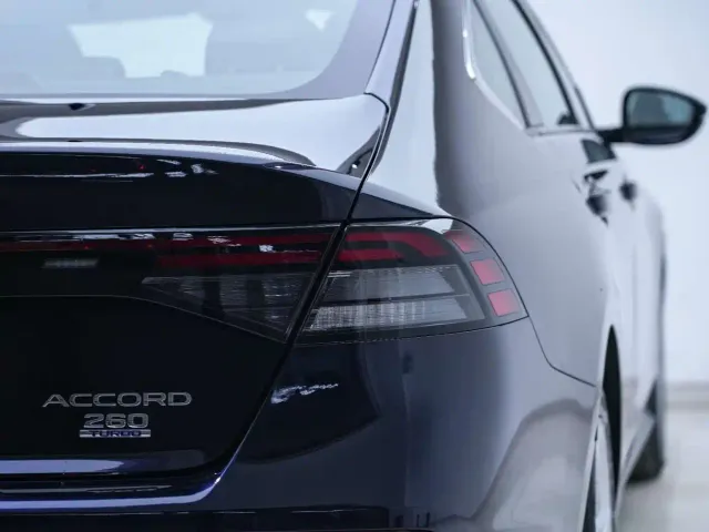 Honda Accord — Фото автомобиля 20
