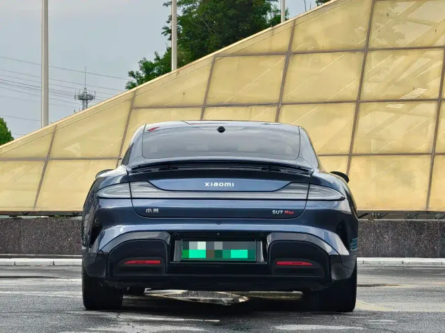 Xiaomi SU7 — Фото автомобиля 7