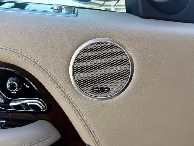 Land Rover Range Rover — Фото автомобиля 10