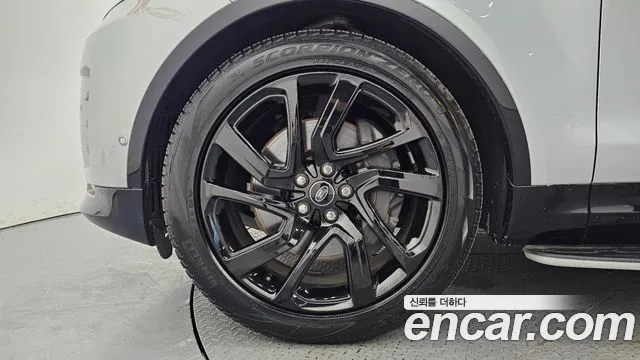 Land Rover Discovery — Фото автомобиля 5