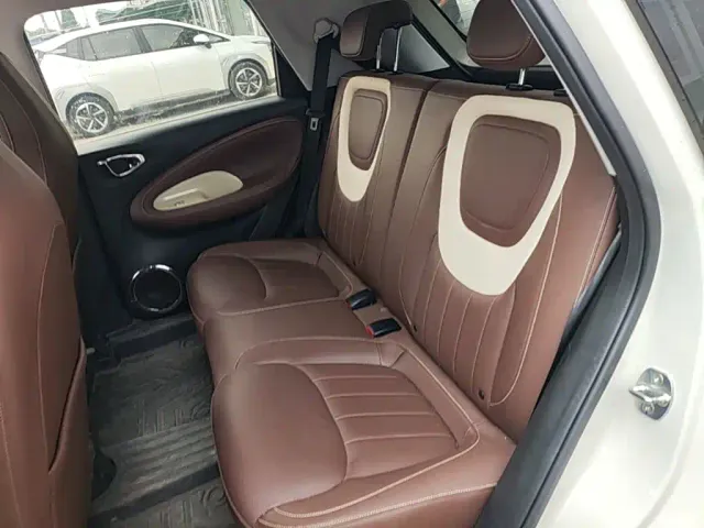 Wuling Bingo — Фото автомобиля 16