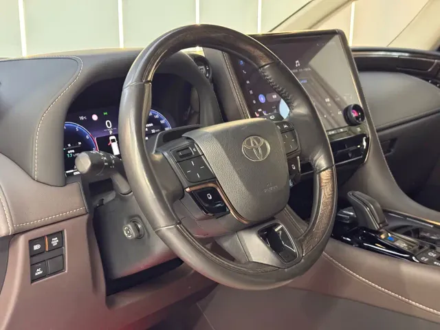 Toyota Alphard — Фото автомобиля 16