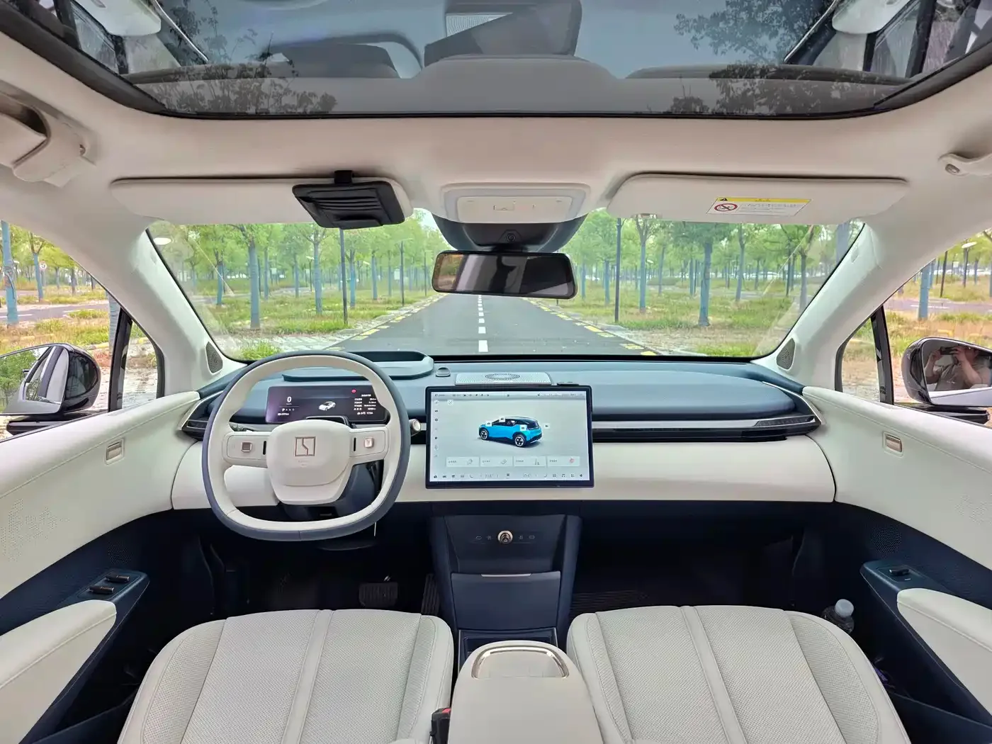 ZEEKR Zeekr X 2023 4WD YOU Edition 5-seater — Фото автомобиля 20