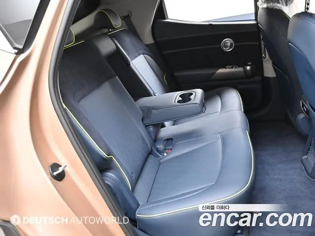 Genesis GV60 — Фото автомобиля 12
