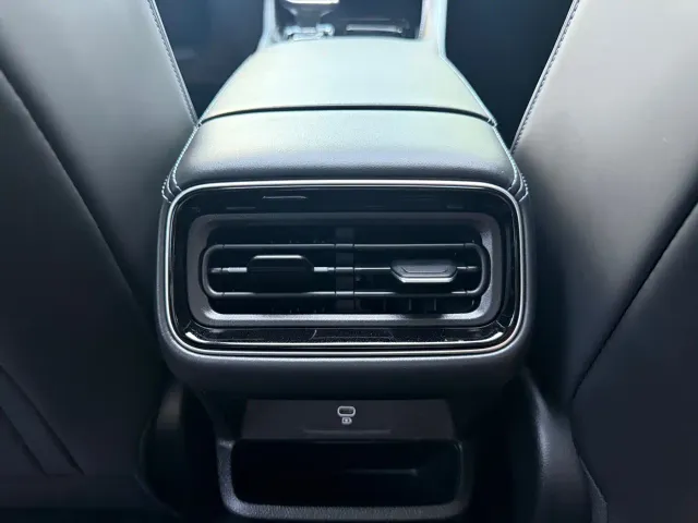 Geely Xingrui — Фото автомобиля 9