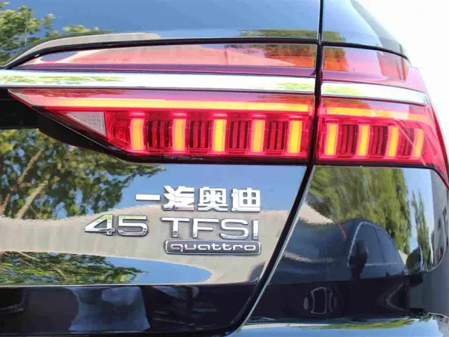 Audi A6L — Фото автомобиля 9