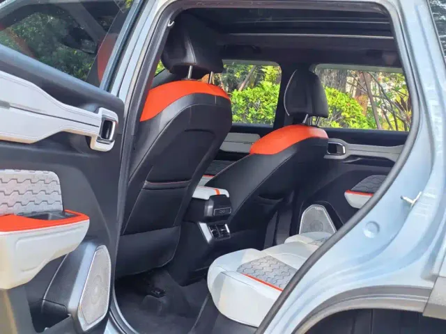 Geely ICON — Фото автомобиля 9