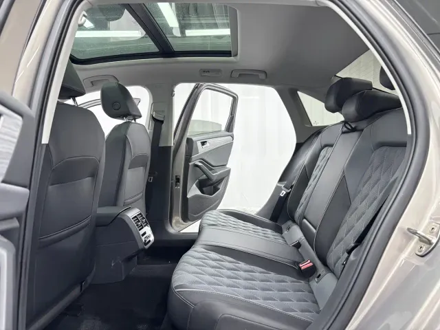 Volkswagen Sagitar — Фото автомобиля 8