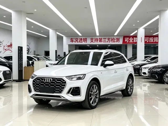 Фотография автомобиля — Audi Q5L