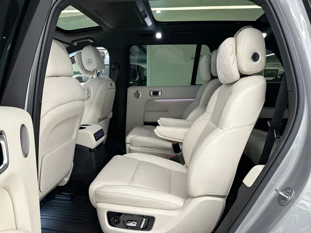 Li Auto L9 — Фото автомобиля 12
