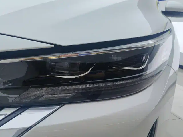 Nissan Sylphy — Фото автомобиля 5