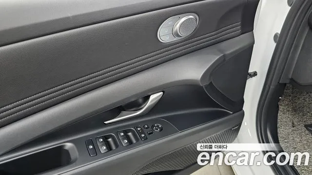 Hyundai Avante CN7 — Фото автомобиля 23