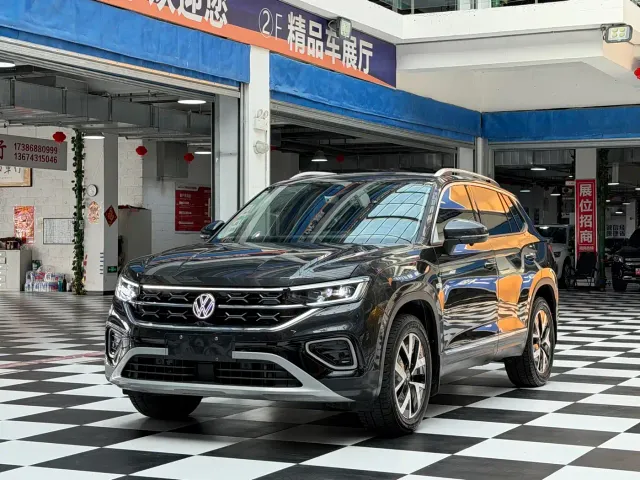 Фотография автомобиля — Volkswagen Tayron