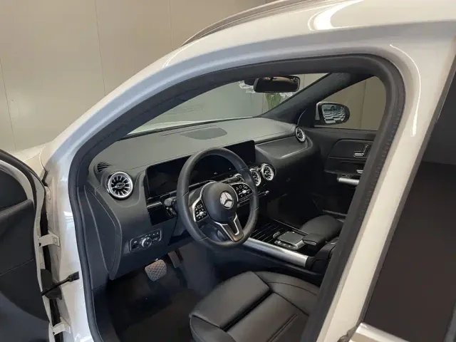 Mercedes-Benz GLA-Class — Фото автомобиля 24