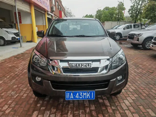 Isuzu Lingtuo — Фото автомобиля 2